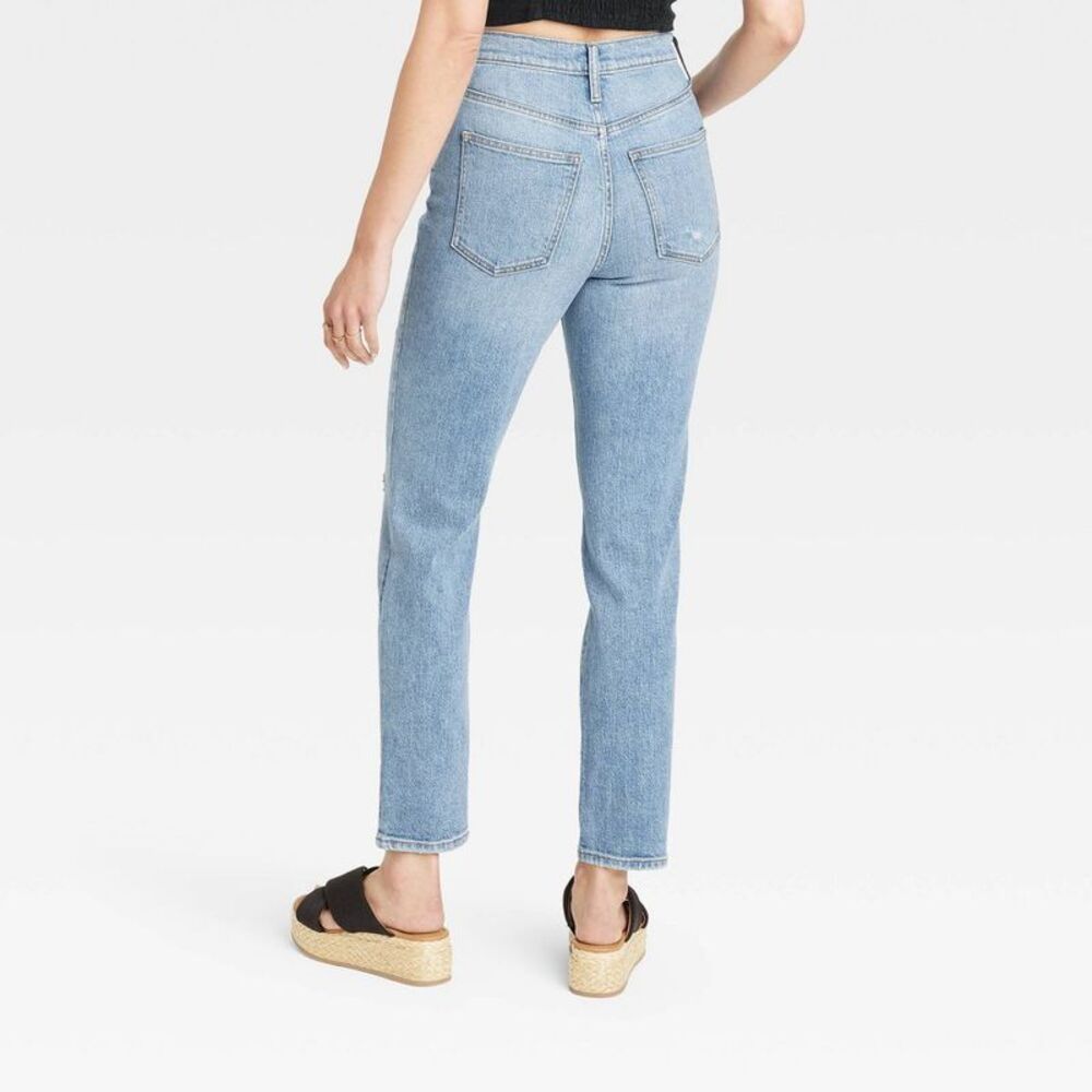 Universal Thread Women's High-Rise Slim-Leg Jeans 90's, Light Blue, 6 Short - Picture 2 of 6